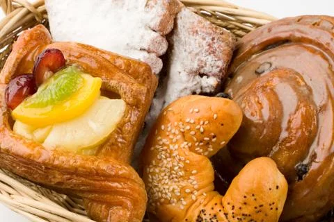 Basket of buns Foto stock