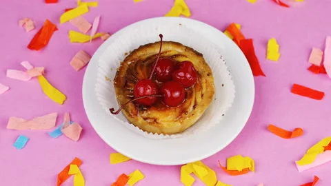 Basket cake with icing and cherries. Stock Footage 101674998