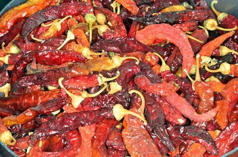 A basket of dried red Chilli pepper. Foto stock