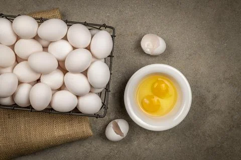 Basket of fresh eggs Stock Photos