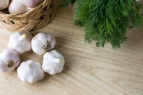 Basket of garlic Stock Photos