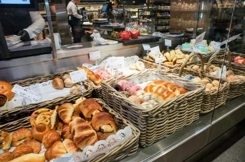 Baskets with pastries. 库存照片
