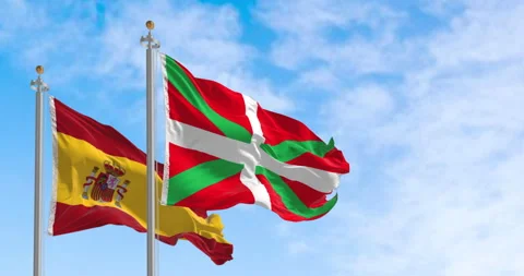 Basque Country and Spanish flags waving in the wind 스톡 동영상 333187672