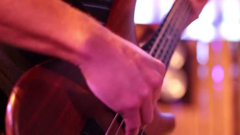 Bass 3 Video stock 76505259