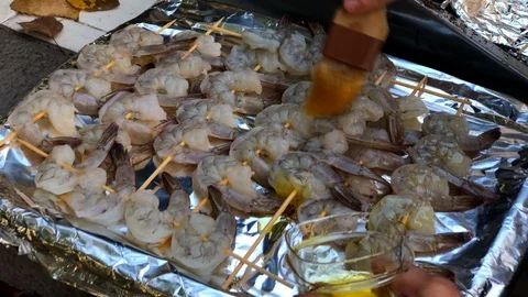 Basting The Shrimp Video stock 102011084