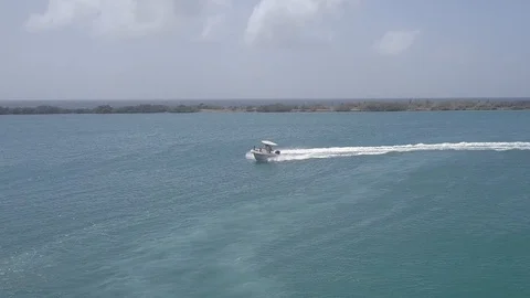 Bat vessel turning the corner to go back where it came. Captain saw Stock Footage 124212281
