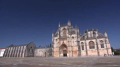 Batalha Monastery and Equestrian Statue Plaza Portugal Видео 341293062
