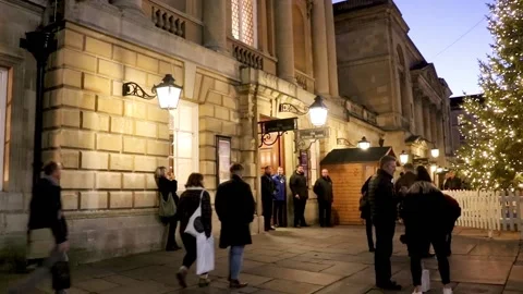 Bath, night, roman baths enterance, somerset 스톡 동영상 137676095