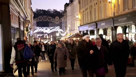 Bath, night time, people on streets, somerset, 스톡 동영상 137678236
