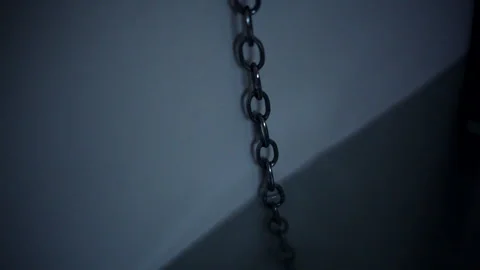 Bath plug chain slo mo Stock Footage 138036241