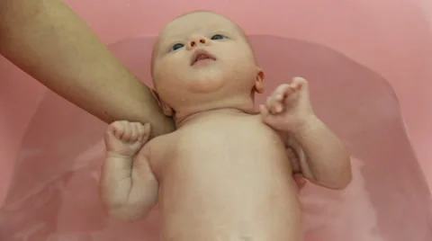 Bathe the baby Stock Footage 32626197