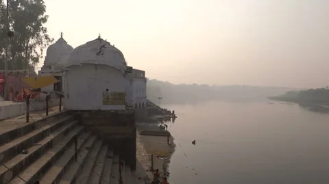 Bathing in a polluted river 스톡 동영상 43561960