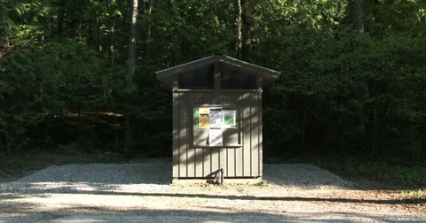 Bathroom building on camp site Vidéo 39572774