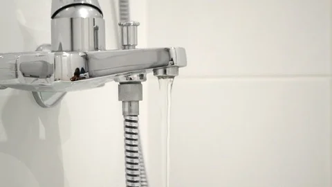 Bathroom faucet Video stock 83013802