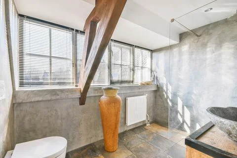 Bathroom with wooden rustic elements Foto stock