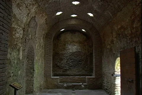 Baths Outer Room Видео 816320