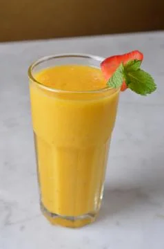 Batido amarillo Stock Photos