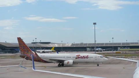 Batik Air Boeing 737-800 taxiing at Kuala Lumpur International Airport Stock Footage 336403206
