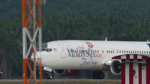 Batik Air Boeing 737 take off Stock Footage 333531058