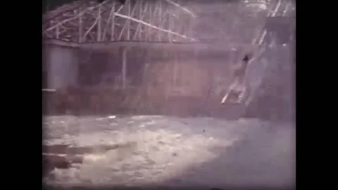 BATTERSEA FUNFAIR 動画素材 150331019