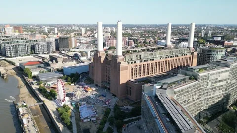 Battersea Power Station, 9th August 2026, 5pm, UK Vídeo Stock 341844103