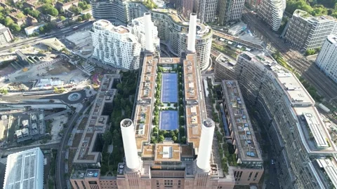 Battersea Power Station, 9th August 2026, 5pm, UK Vídeo Stock 341844570