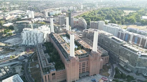 Battersea Power Station, 9th August 2026, 5pm, UK Vídeo Stock 341845787