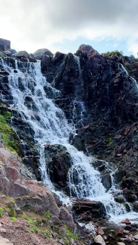 Battery waterfall in Teriberka.  Stock Footage 272579629