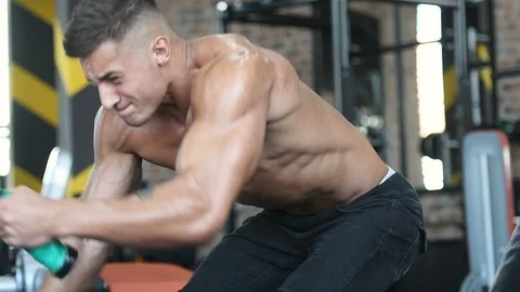 Battle ropes intense workout Video stock 106390870