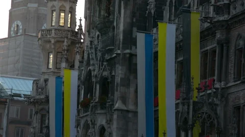 Bavarian flags gothic facade Marienplatz Munich 스톡 동영상 50942440