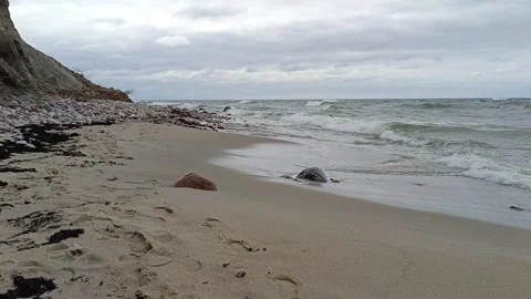 Bay of the Baltic Sea with sandy cliffs Stock Footage 275655793
