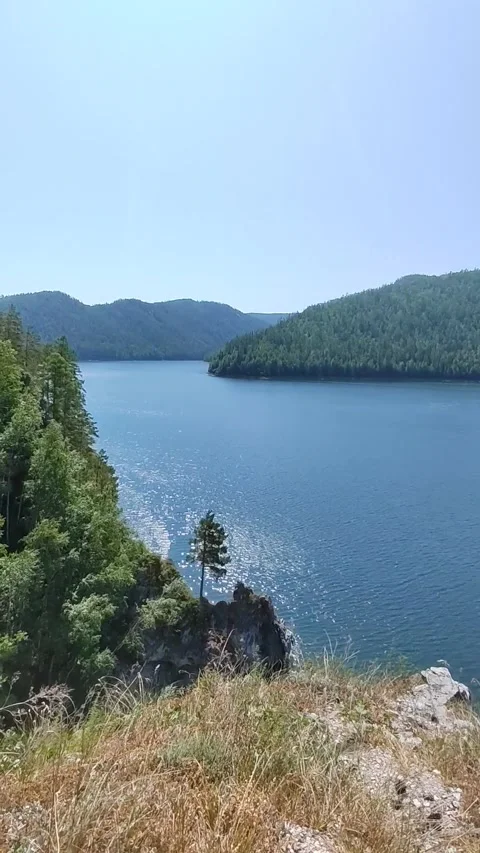 The bay of the river. View from the top of the cliff to the river 스톡 동영상 327458977