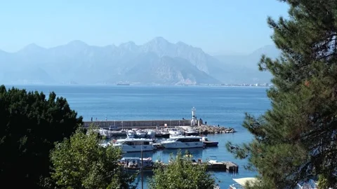 Bay with ships on the background of mountains Stock-Footage 220825485