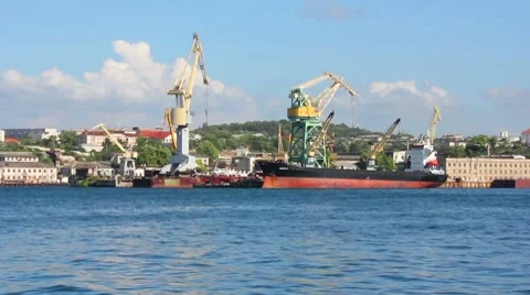 Bay with tanker 스톡 동영상 8526570