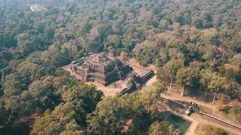 Bayon Temple. Angkor Wat Complex Video stock 88195933