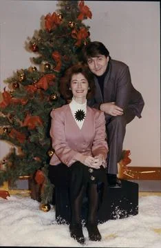 The Bbc Christmas Television Programme Schedule With Tom Conti And Maureen Lipma Stock-Fotos
