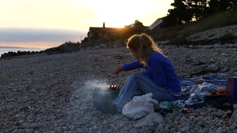 BBQ on Beach At Sunset 4K 動画素材 212077126