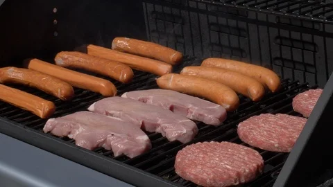 BBQ grill with only meat Stock-Footage 90291247