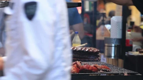 BBQ ribs on grill 스톡 동영상 100447871