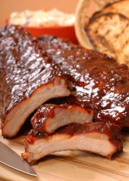 Bbq ribs with toasted bread and cole slaw Stock Photos
