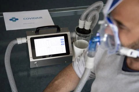BCD microtechnique begins to produce ventilators to aid in fight against coronav Stock Photos