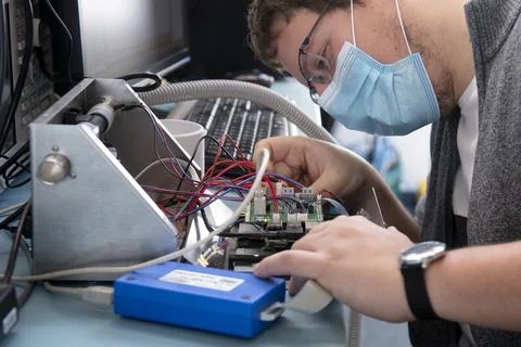 BCD microtechnique begins to produce ventilators to aid in fight against coronav Stock Photos