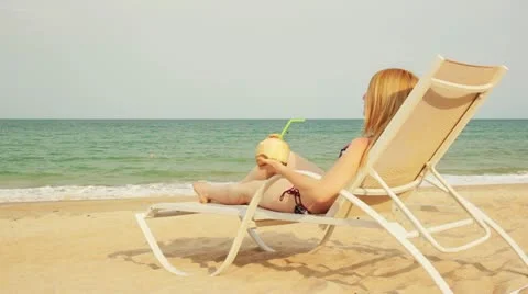 Beach 20 Video stock 11079386