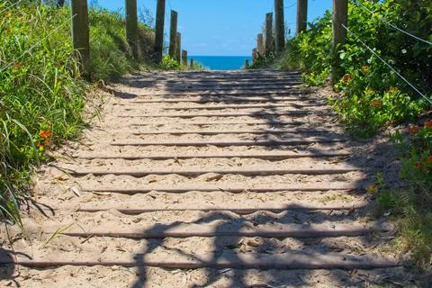 Beach access path. Walkway to the ocean. Foto stock
