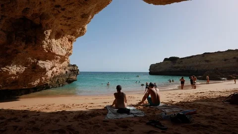 Beach in the Algarve Видео 105223030
