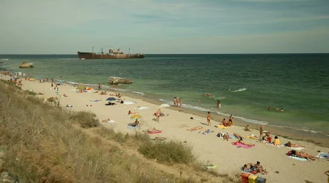 Beach and Shipwreck Video stock 515358