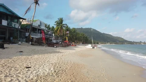 Beach with bars and Cafes 스톡 동영상 220317760