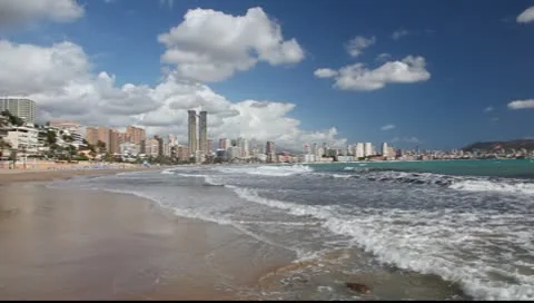 Beach in Benidorm, Spain Vidéo 8967681