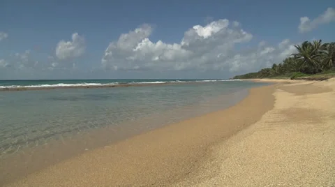 Beach calm wideshot Stock Footage 30789043