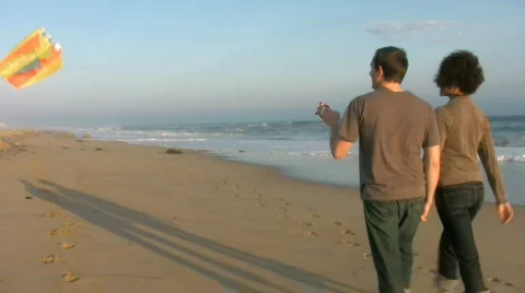 Beach couple with kite. Version 3 of 3. 스톡 동영상 293712